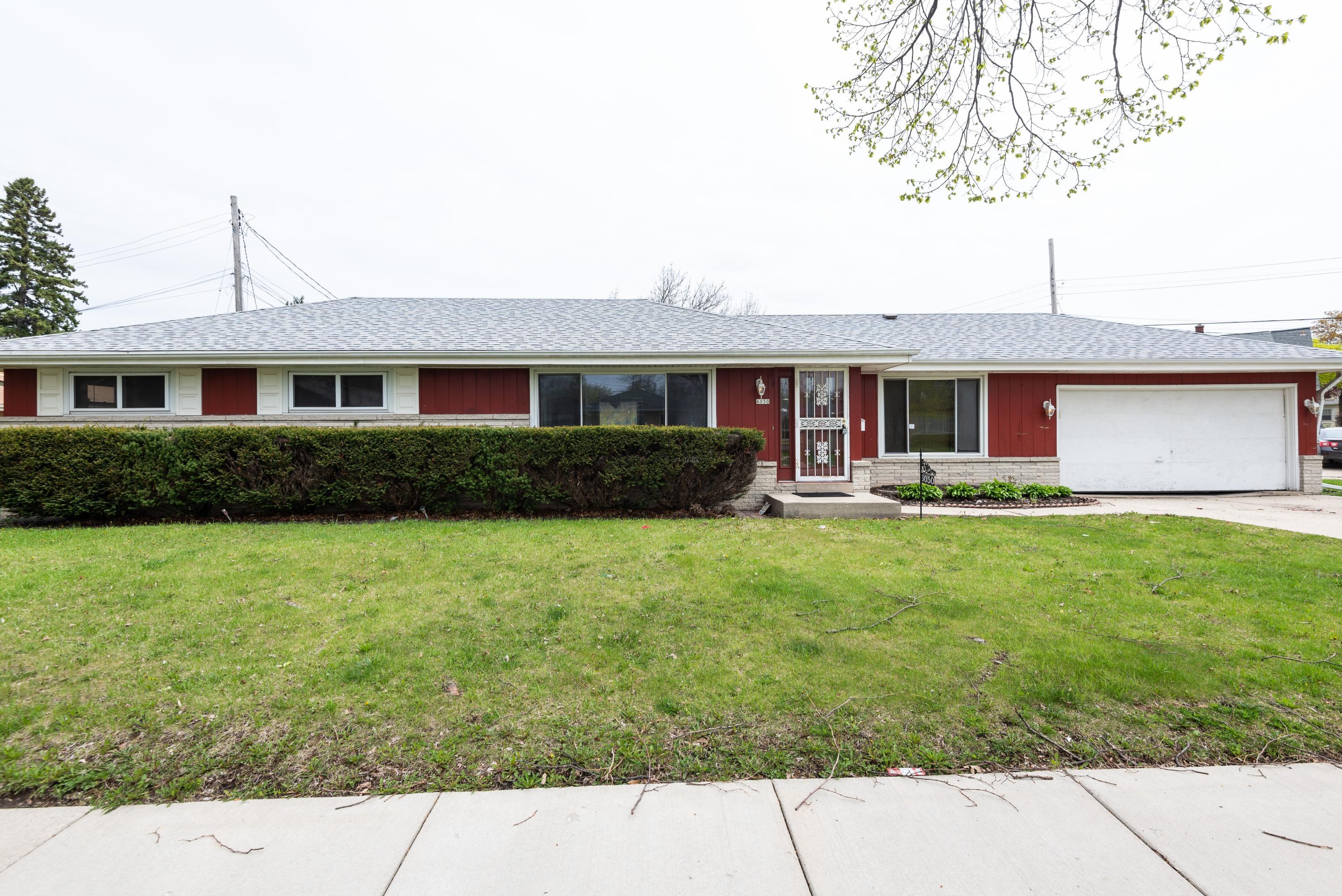 Property Photo: 6050 W Leon Ter WI 53218