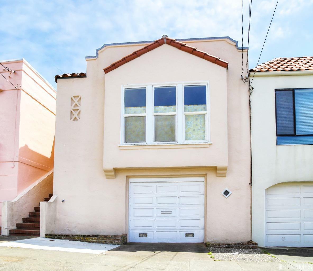 Property Photo:  4021 Kirkham Street  CA 94122 