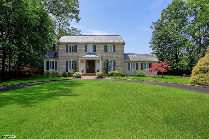 Property Photo: 19 Heritage Ln NJ 07076