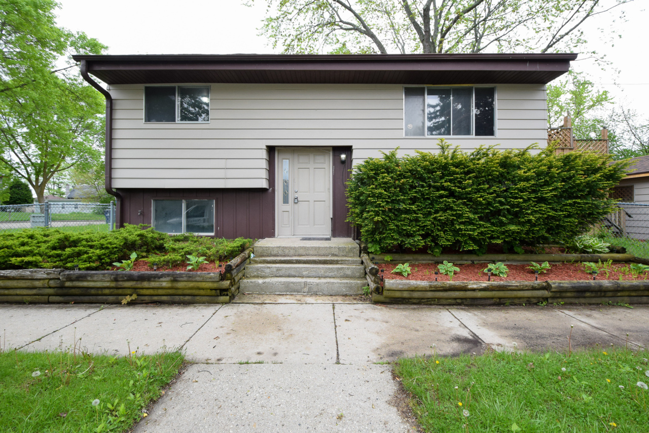 Property Photo:  6447 N 53rd St  WI 53223 