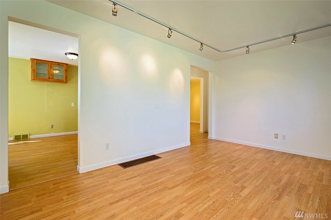 Property Photo: 2823 NW 58th St WA 98107