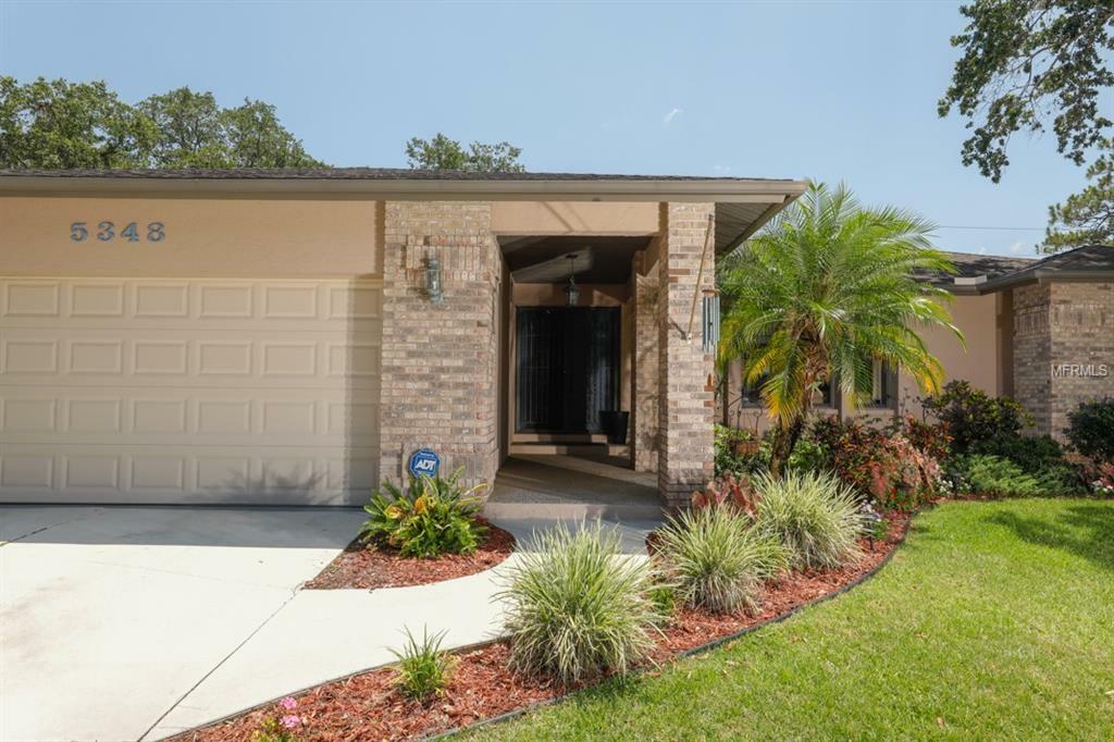 Property Photo:  5348 Bent Oak Drive  FL 34232 