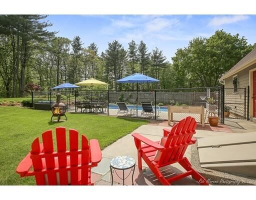 Property Photo:  10 Apple Blossom Road  MA 01810 