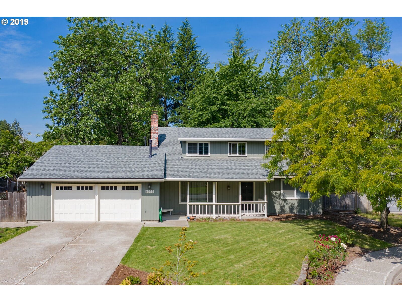 Property Photo: 6915 SW 205th Pl OR 97078