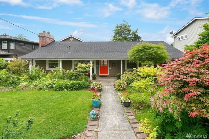 411 10th Ave  Kirkland WA 98033 photo