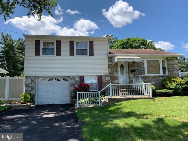 Property Photo: 936 W 3rd Street PA 19446