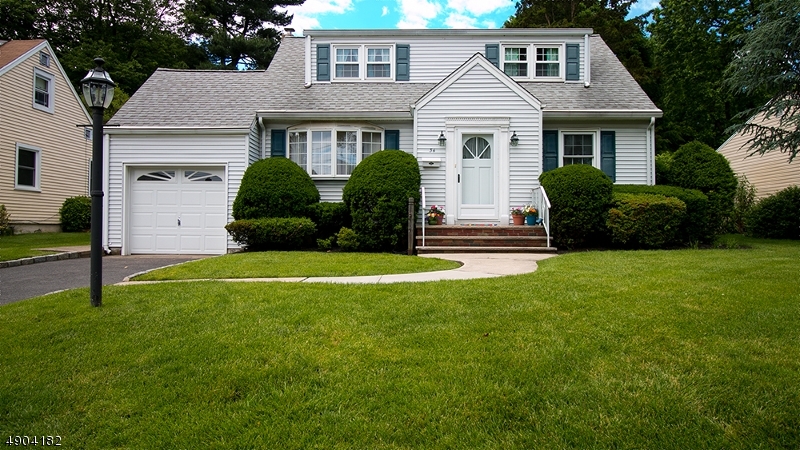 Property Photo:  34 Post Rd  NJ 07066 