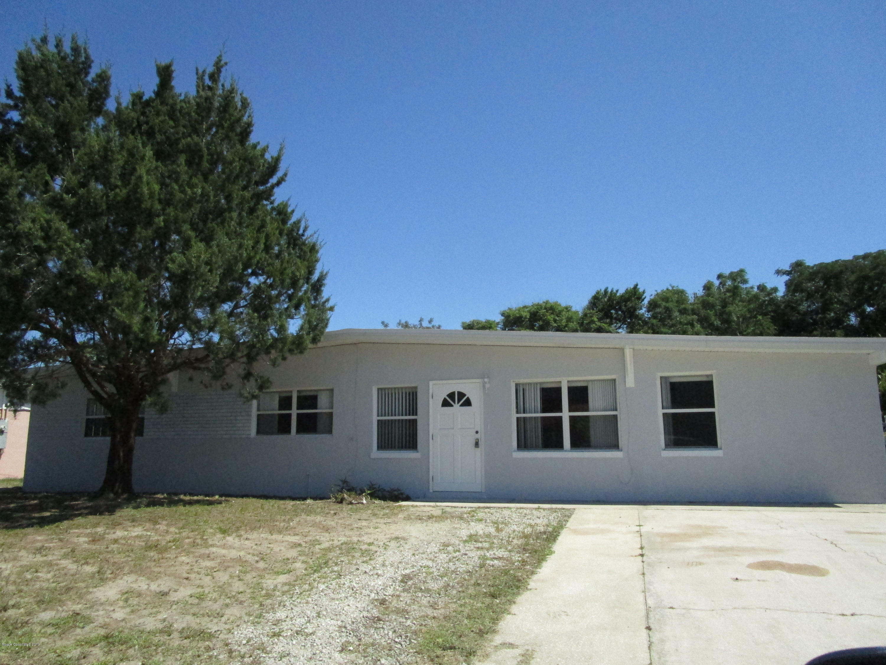 Property Photo:  2765 Gregary Avenue  FL 32796 