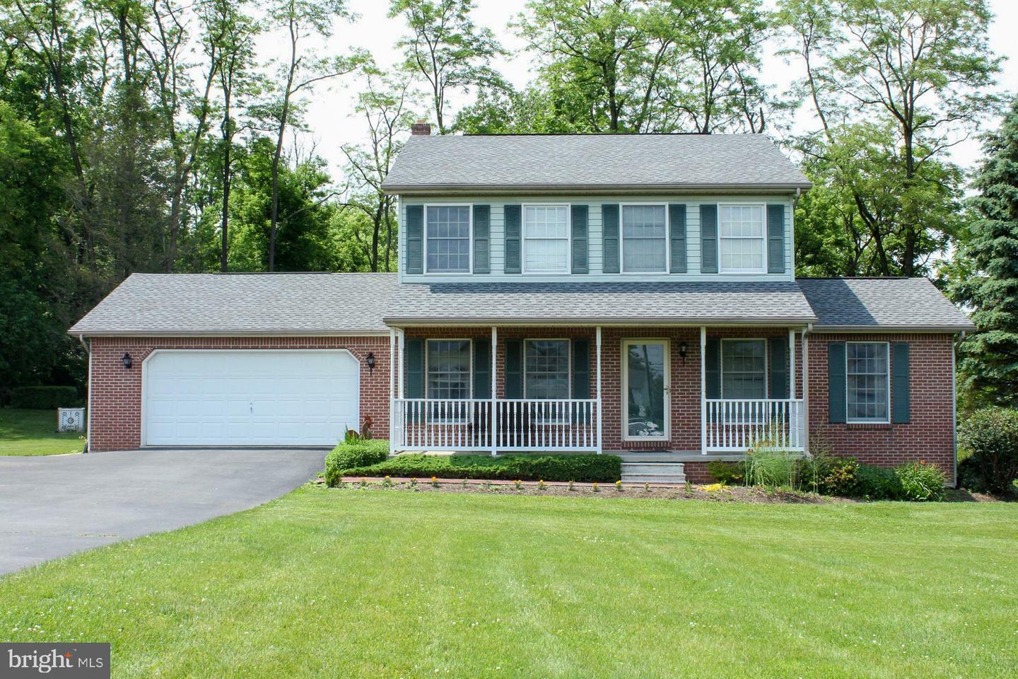 Property Photo:  906 Alexander Spring Road  PA 17015 