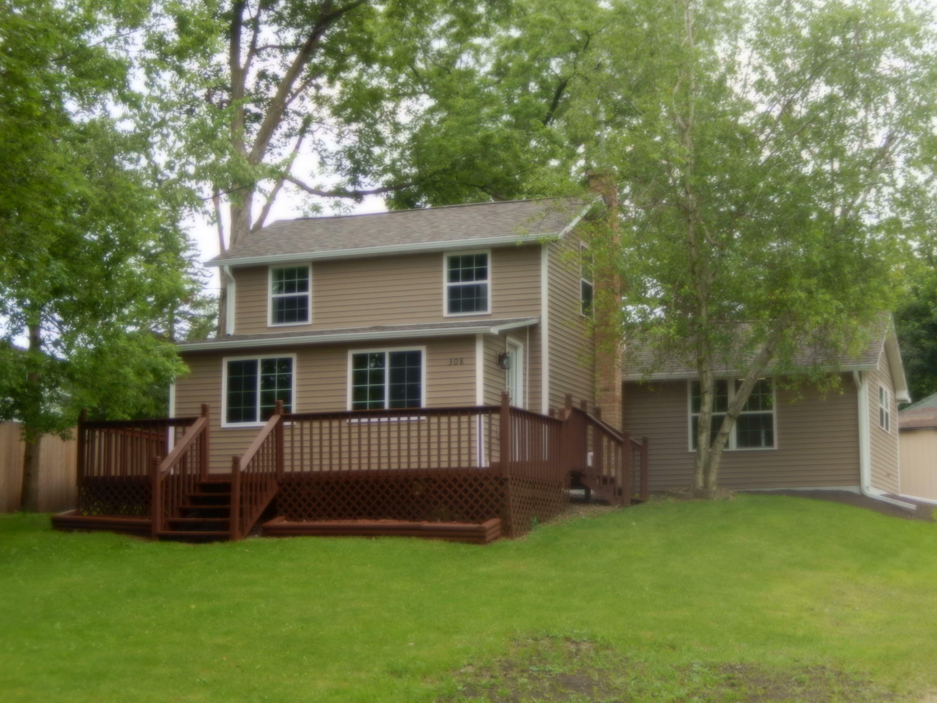 Property Photo: 308 N Eighth St WI 53115