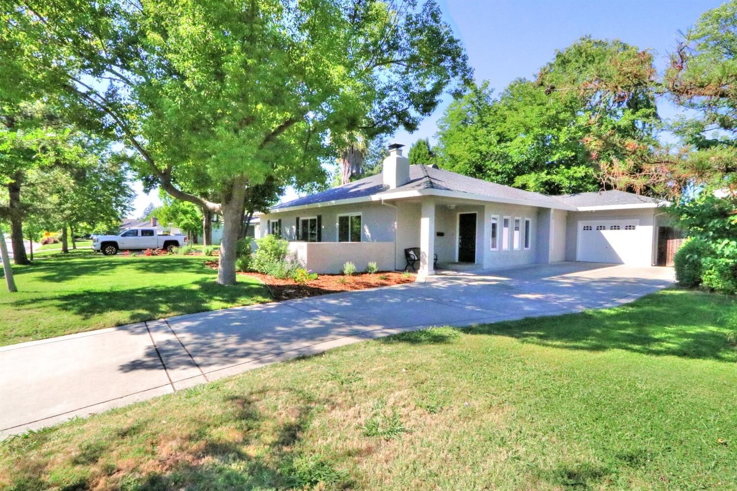 Property Photo:  3701 San Ysidro Way  CA 95864 