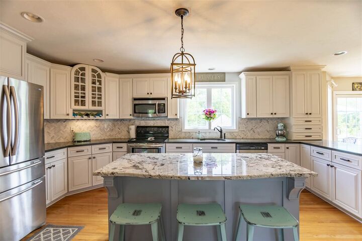 Property Photo:  21 Hobart Hill Road  NH 03033 