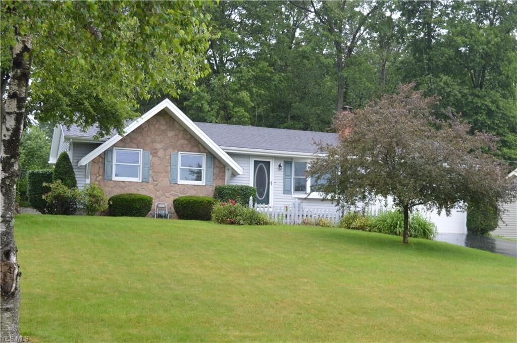 Property Photo: 3392 Johnson Farm Drive OH 44406
