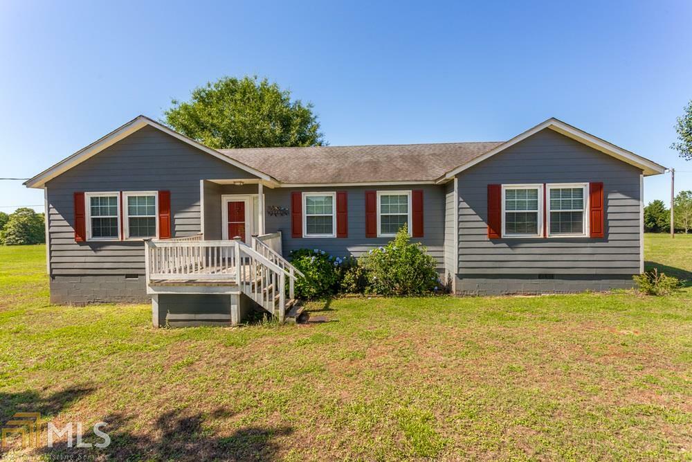 Property Photo: 50 Elk Ridge Dr GA 30025