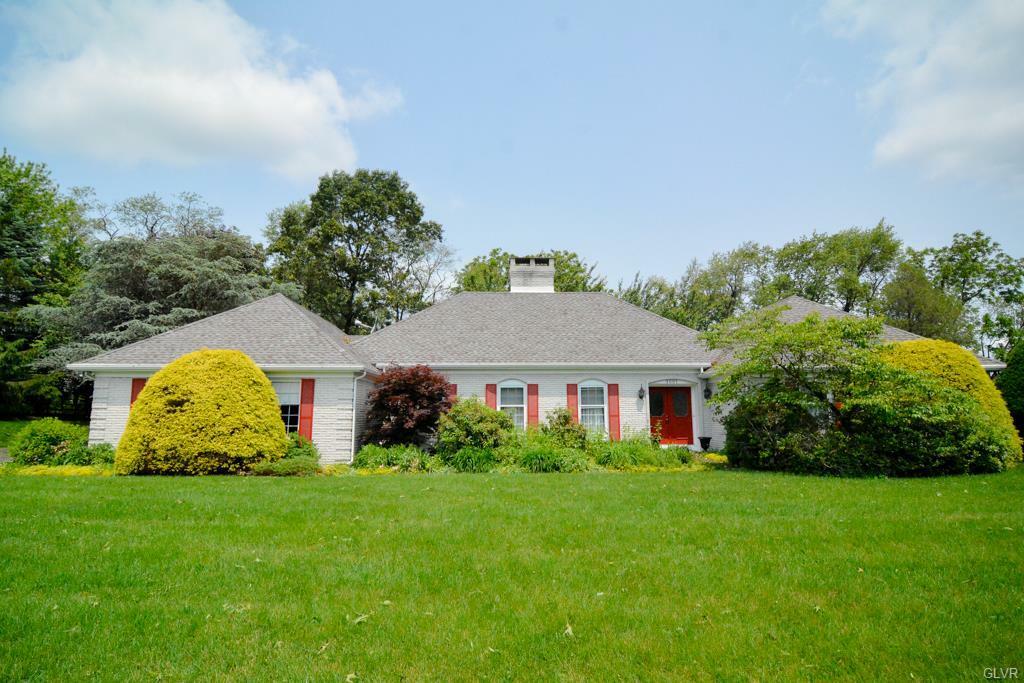 Property Photo:  4661 Hale Lane  PA 18049 