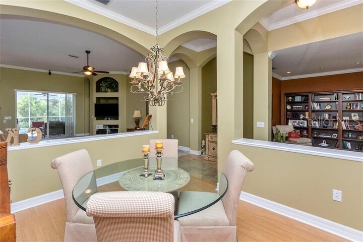 Property Photo:  22642 Laureldale Drive  FL 33549 
