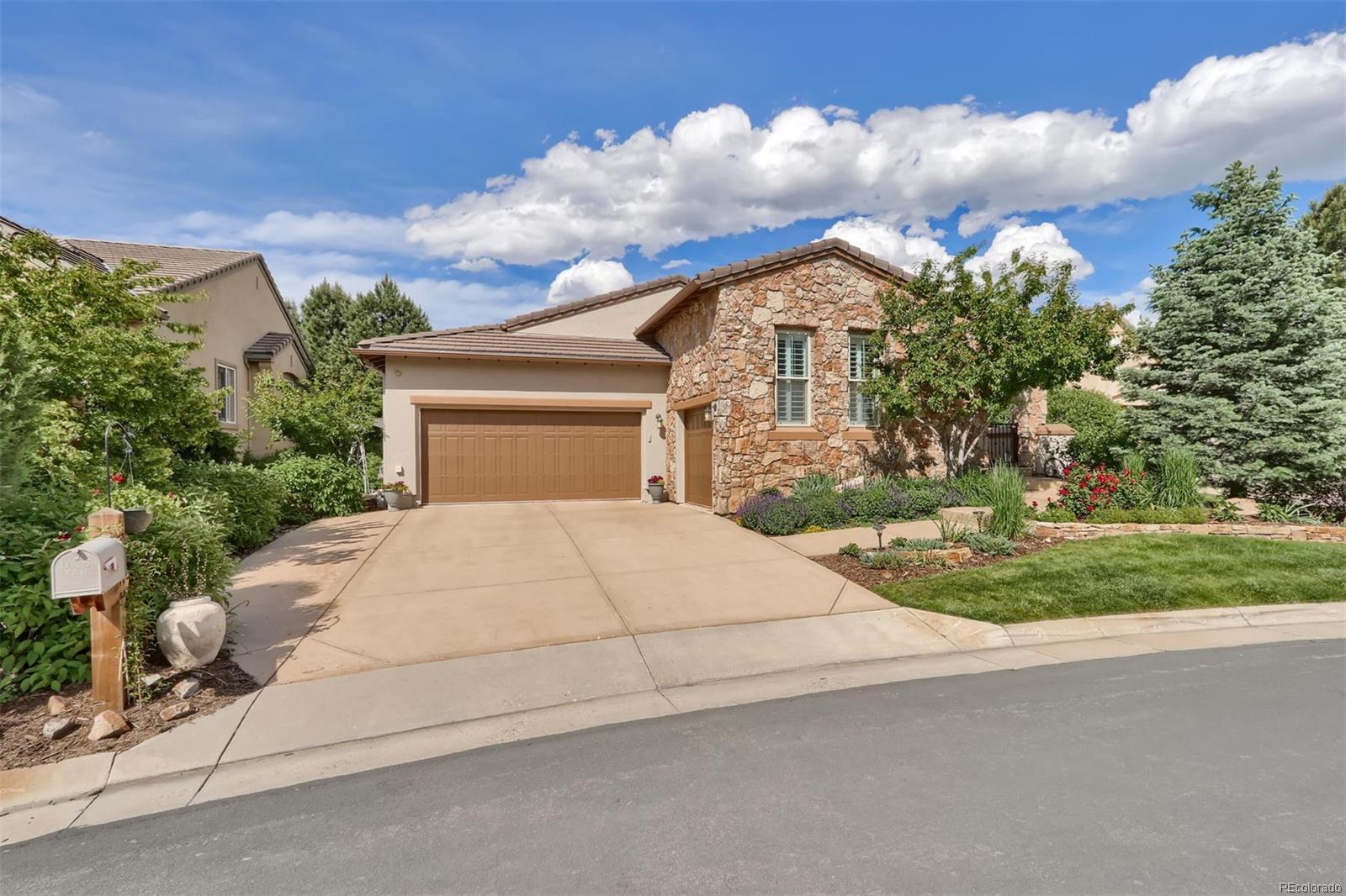 Property Photo: 5048 Vermillion Lane CO 80108