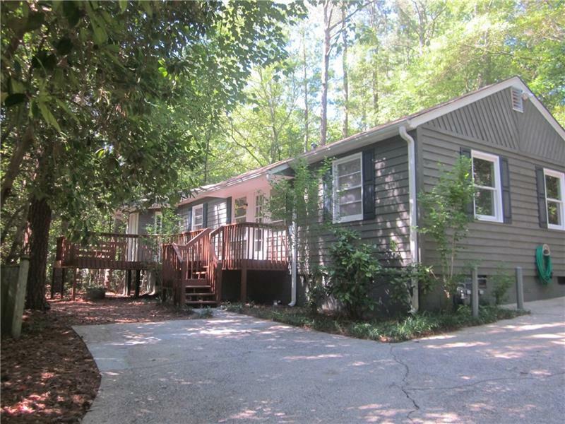 Property Photo:  524 S Holly Springs Road   30188 