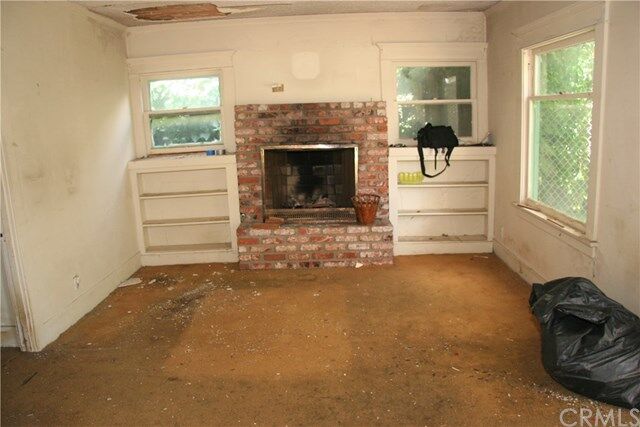 Property Photo: 1371 W 12th Street CA 90732