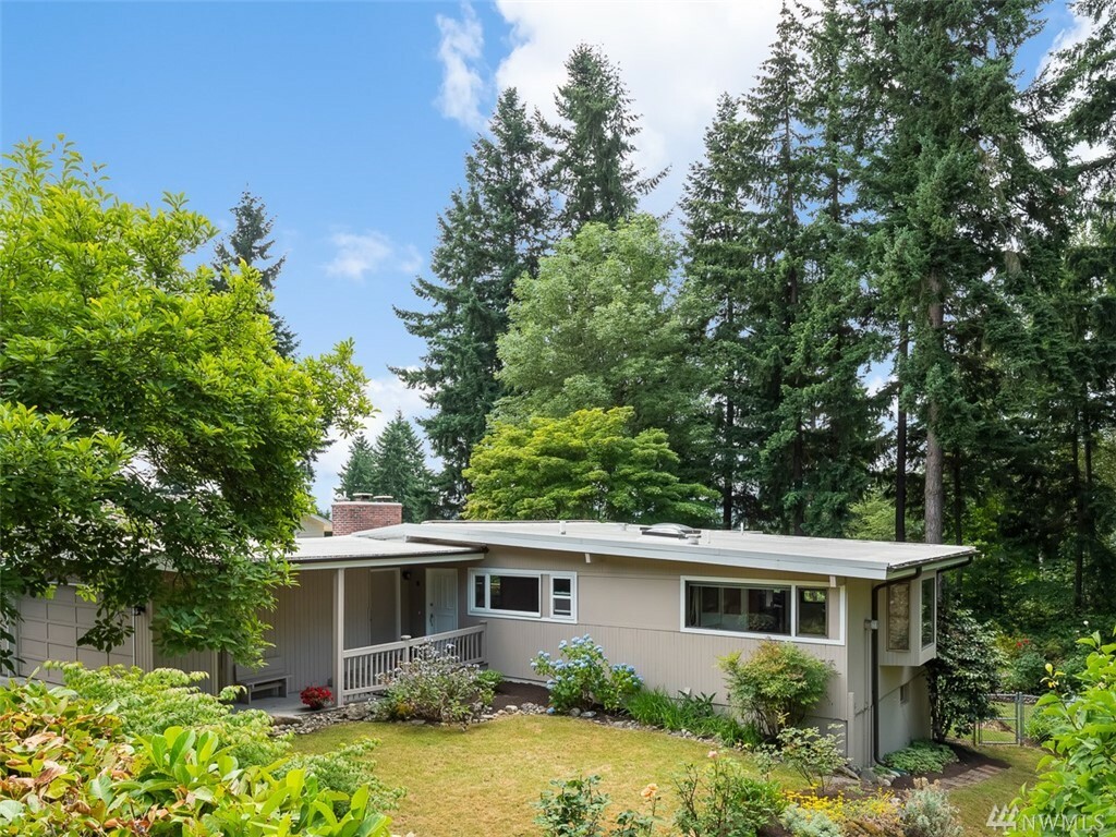 Property Photo:  2515 122nd Ave SE  WA 98005 