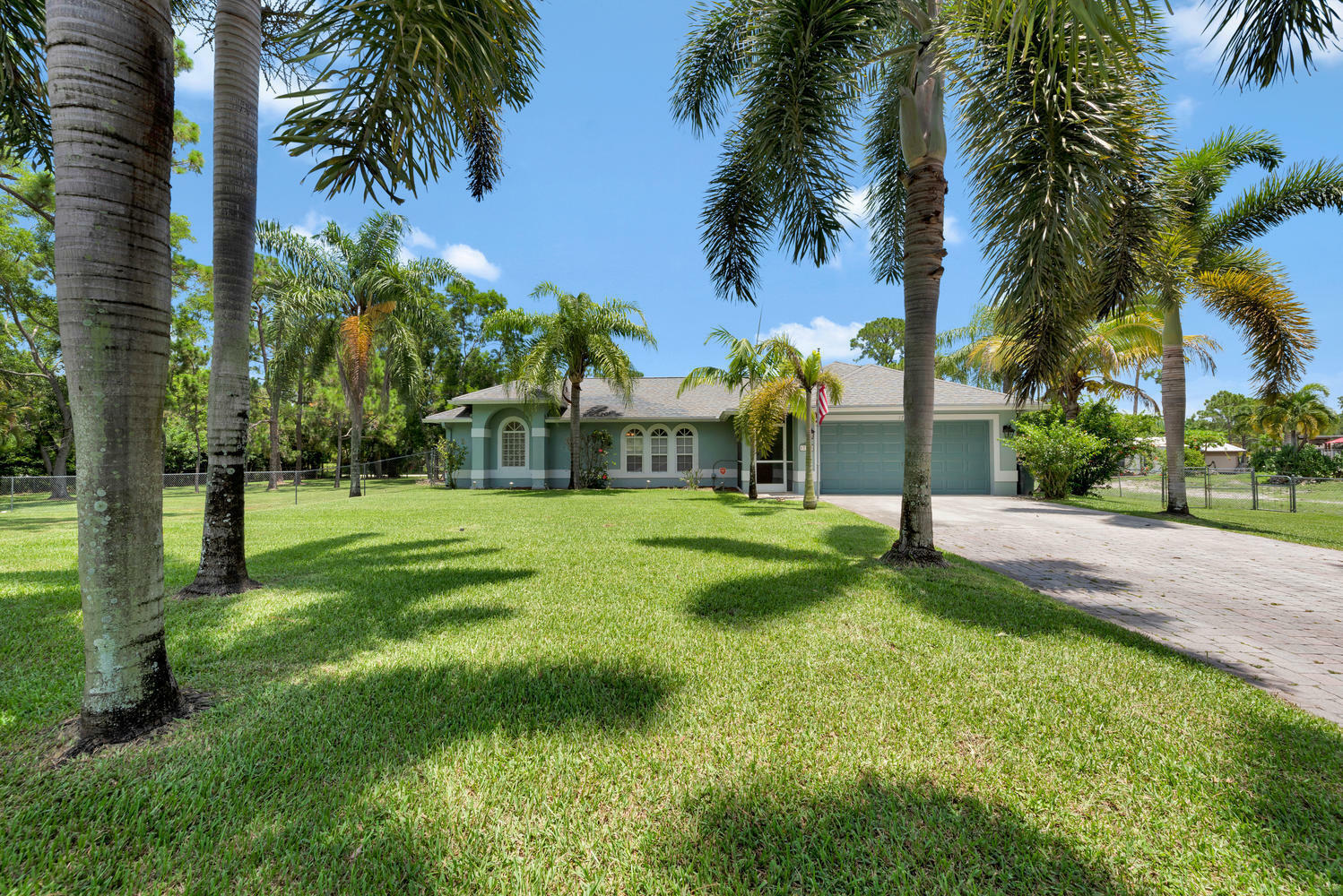 Property Photo:  17565 Murcott Boulevard  FL 33470 