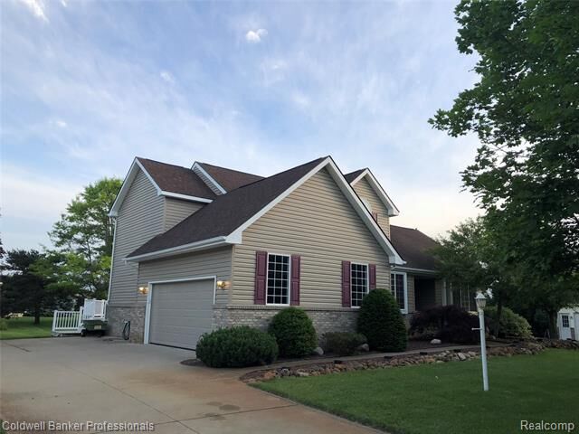 Property Photo: 217 Maplewood Drive MI 48348
