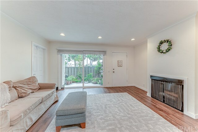 Property Photo:  2801 S Fairview Street E  CA 92704 