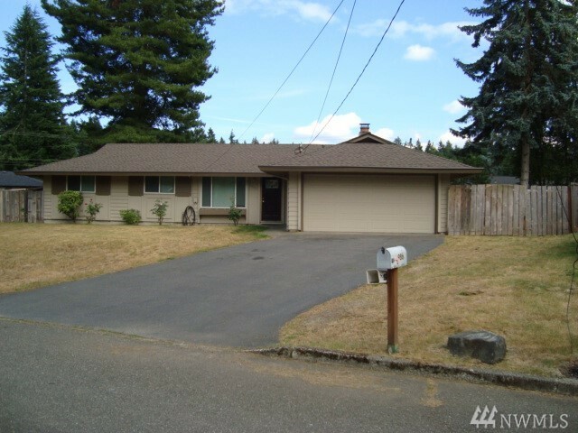 Property Photo:  1986 SE Juniper Ct  WA 98366 