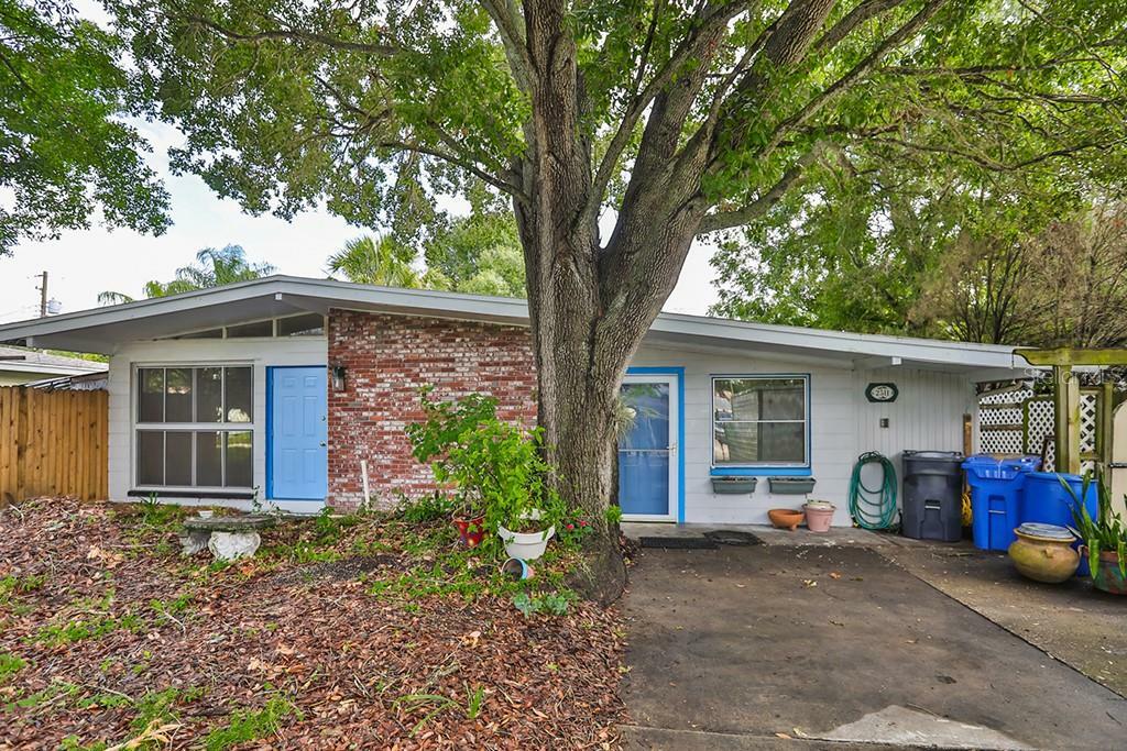 Property Photo:  2511 W Jean Street  FL 33614 