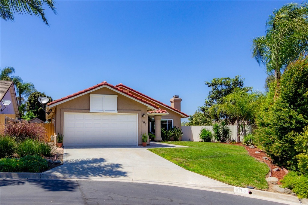 Property Photo:  207 Ivory Gull Way  CA 92078 