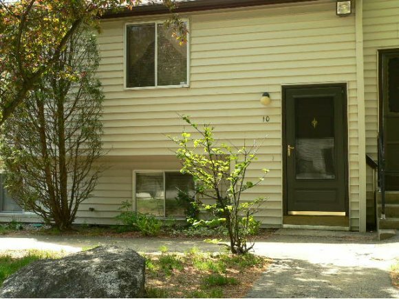 Property Photo:  901 Mammoth Road 10  NH 03104 