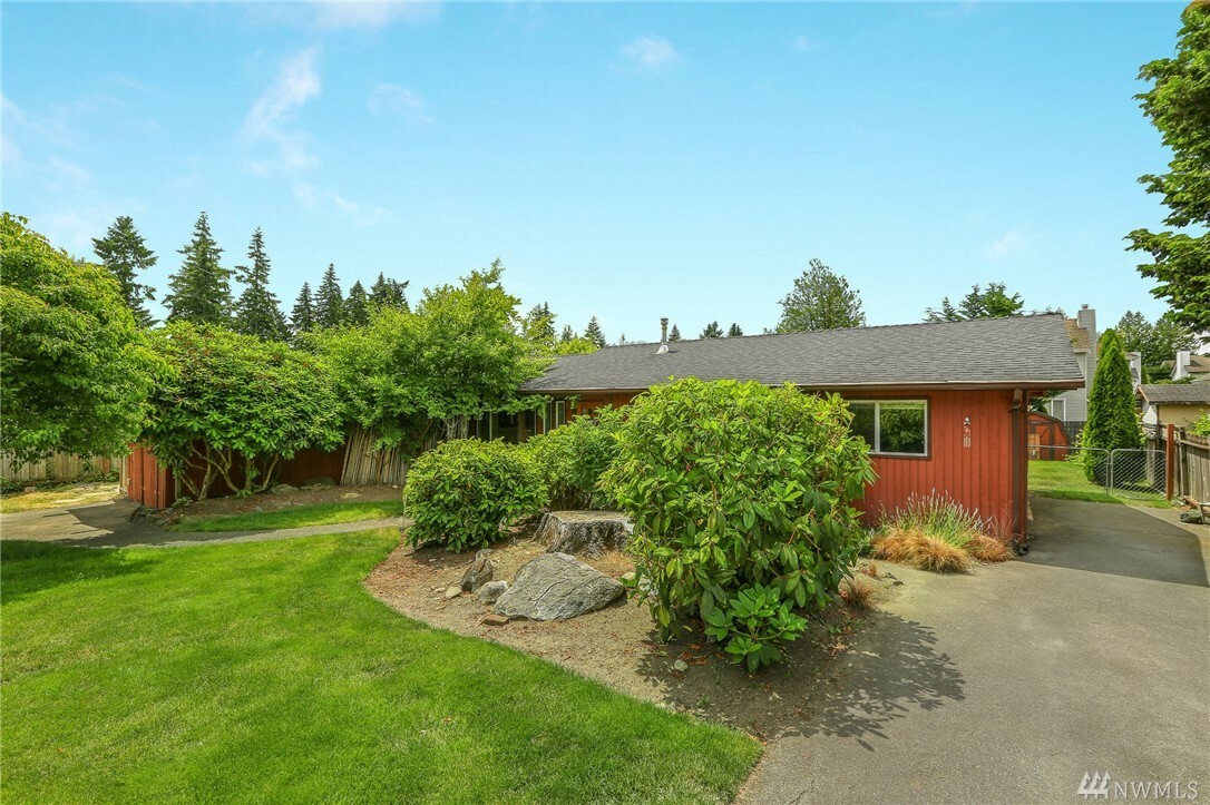 Property Photo:  20510 21st Place W  WA 98036 