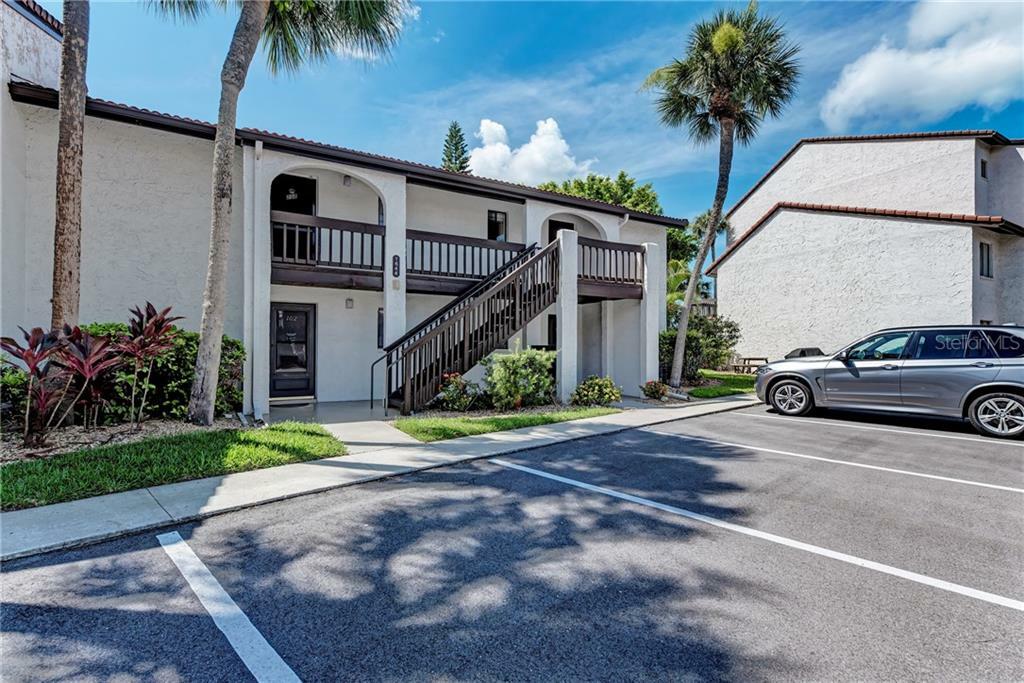 Property Photo:  1644 Stickney Point Road 44-201  FL 34231 