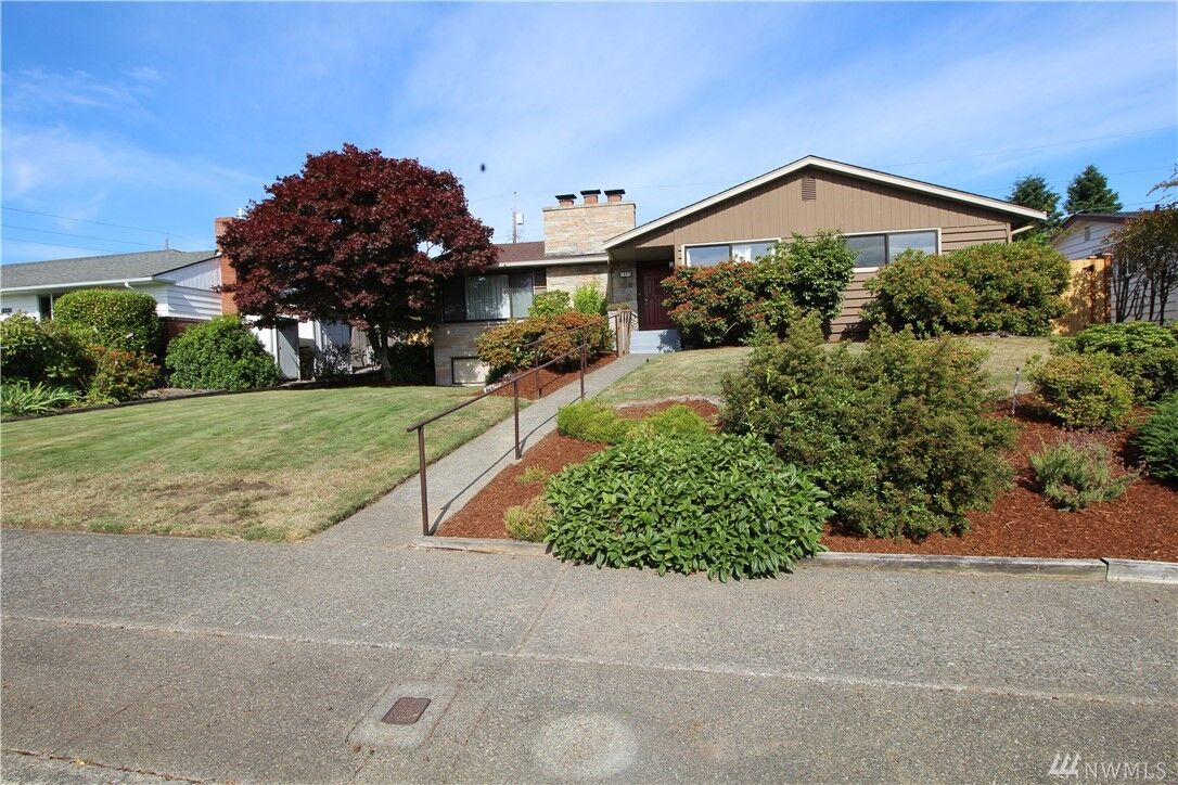 Property Photo:  1459 N Shirley Street  WA 98406 