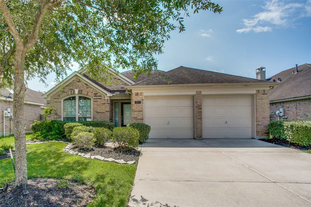 Property Photo: 2011 Balsam Lake TX 77584
