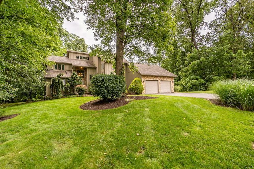 Property Photo: 238 Kristin Lane PA 18104