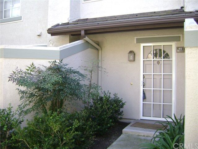 Property Photo:  45 Oxford 12  CA 92612 