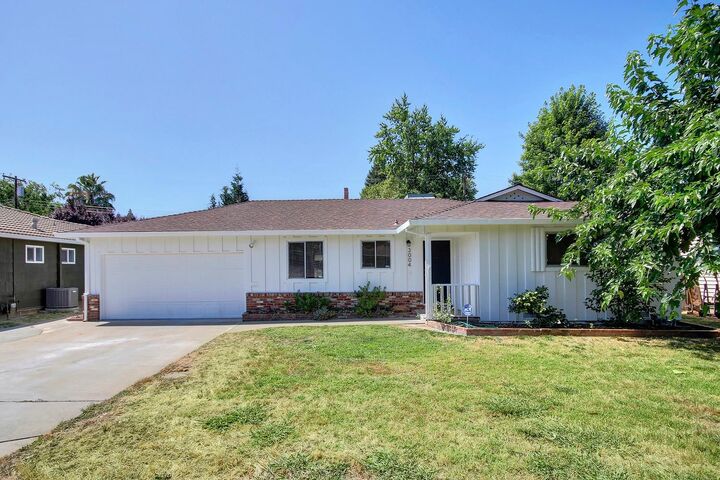 3004 Tamalpais Way  Sacramento CA 95821 photo