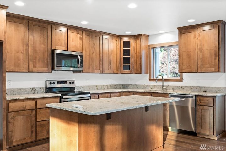 Property Photo:  2030 Rockcress Lane  WA 98277 