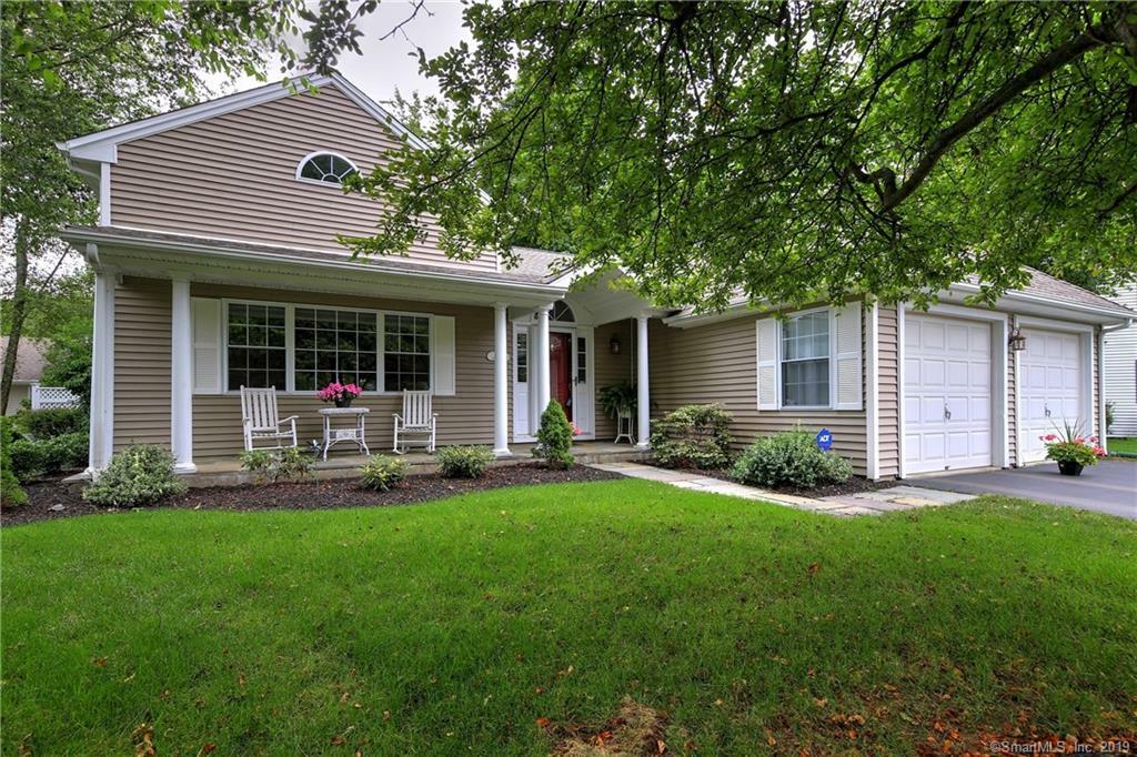 Property Photo:  19 Pequot Court  CT 06468 