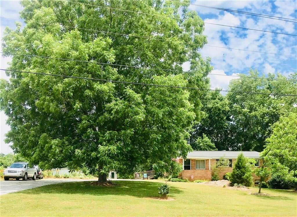 Property Photo: 1000 Old Williamston Road SC 29673