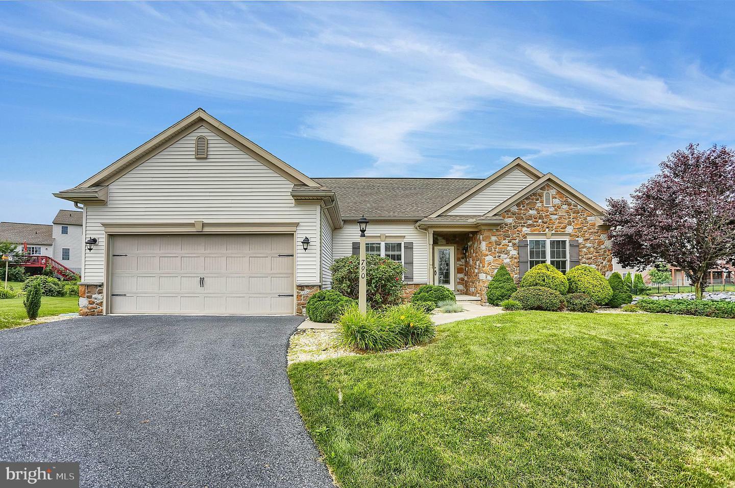 Property Photo: 790 Hoffman Drive PA 17111