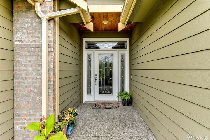 Property Photo: 20613 39th Ave SE WA 98021