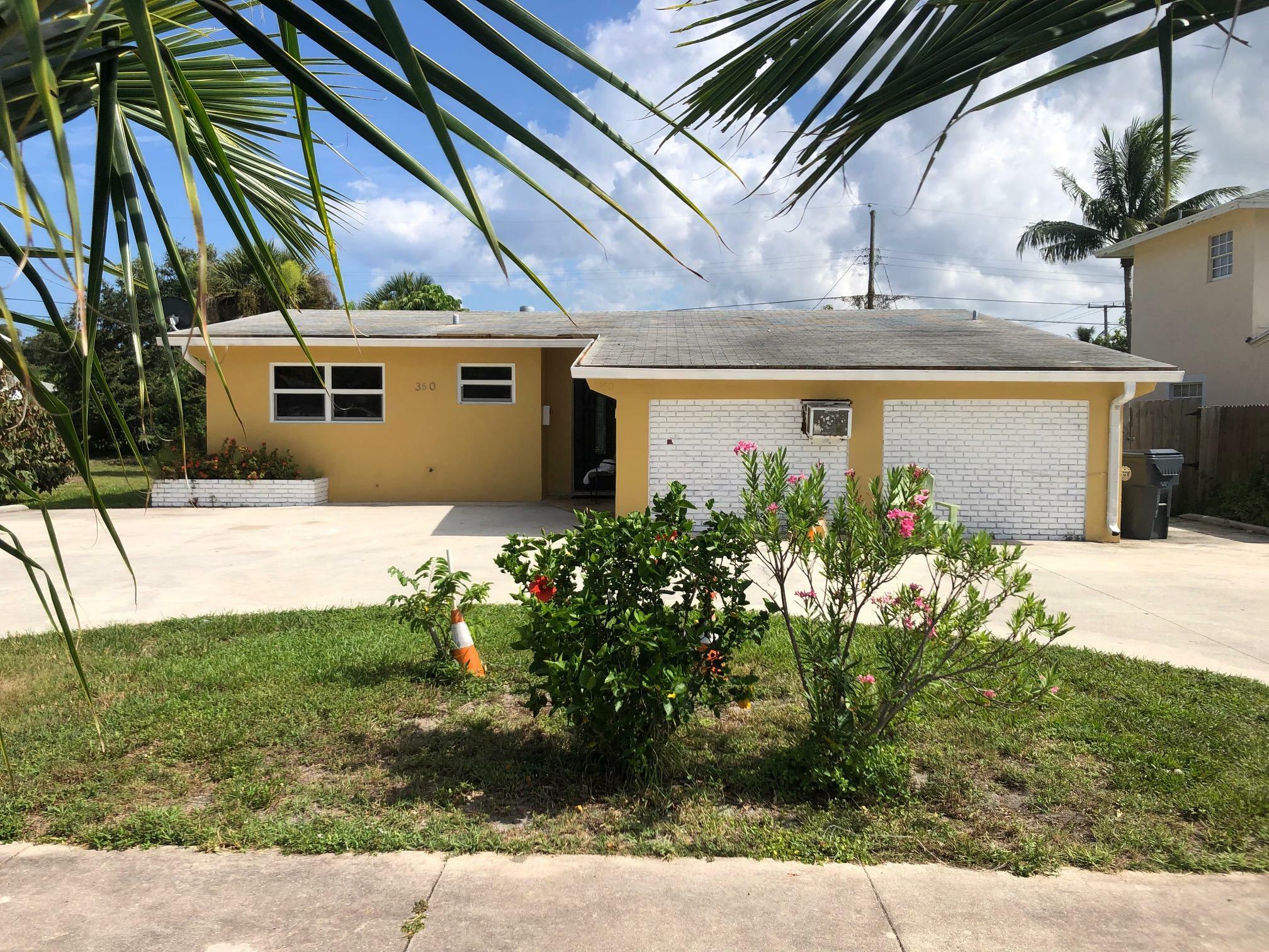 Property Photo:  350 Cypress Drive  FL 33403 