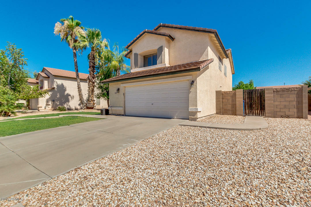 Property Photo:  1095 E Del Rio Street  AZ 85295 