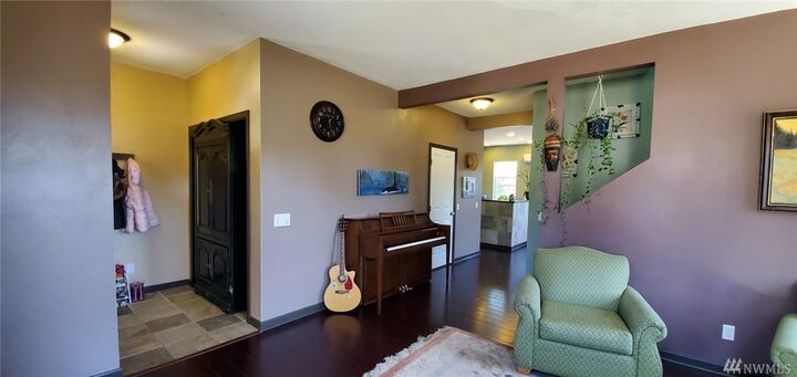 Property Photo: 740 Heritage Ct WA 98250
