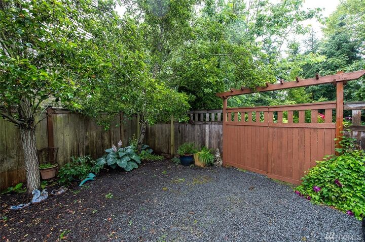 Property Photo:  27728 23rd Ave S  WA 98003 