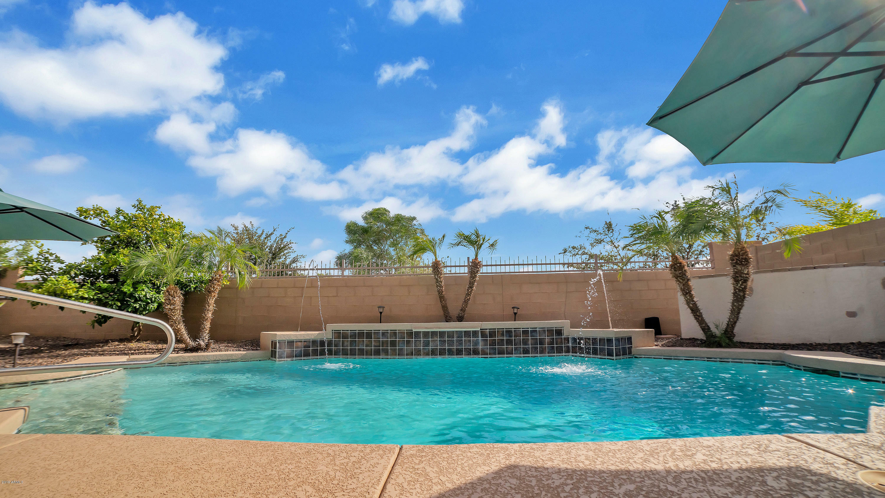 Property Photo:  5227 W Desperado Way  AZ 85083 