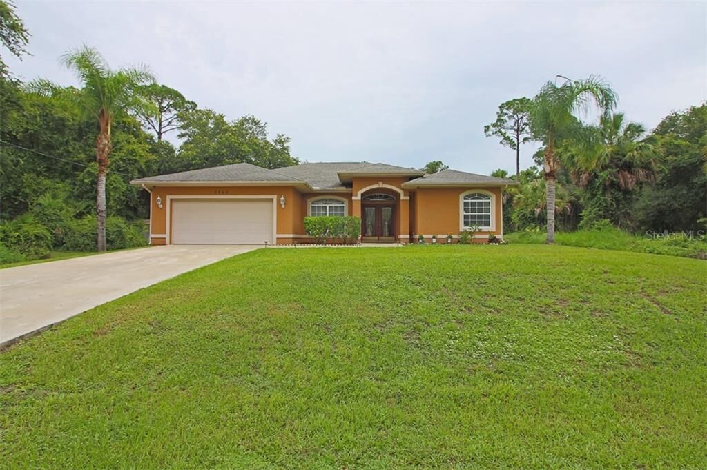 Property Photo:  5540 Allamanda Avenue  FL 34288 
