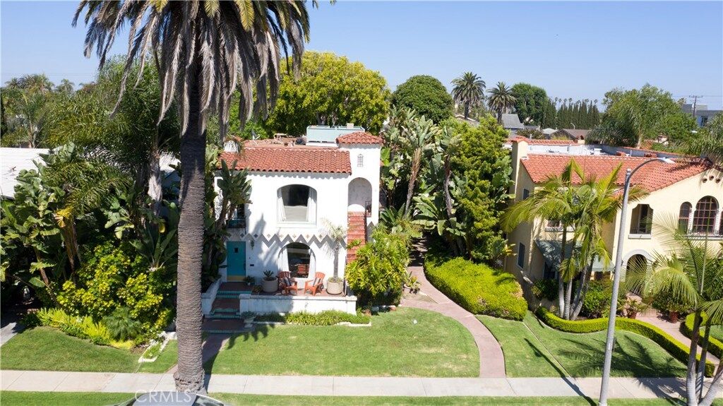 Property Photo: 232 Euclid Avenue CA 90803